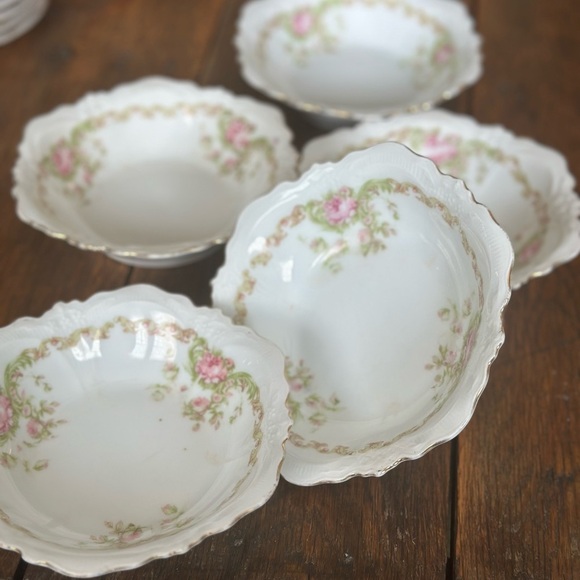 Z S & Co Floral Porcelain Berry Bowls - Picture 2 of 5